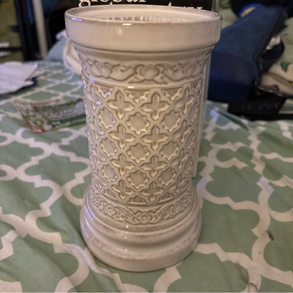 Lenox White Global Tapestry Pillar Candle Holder
